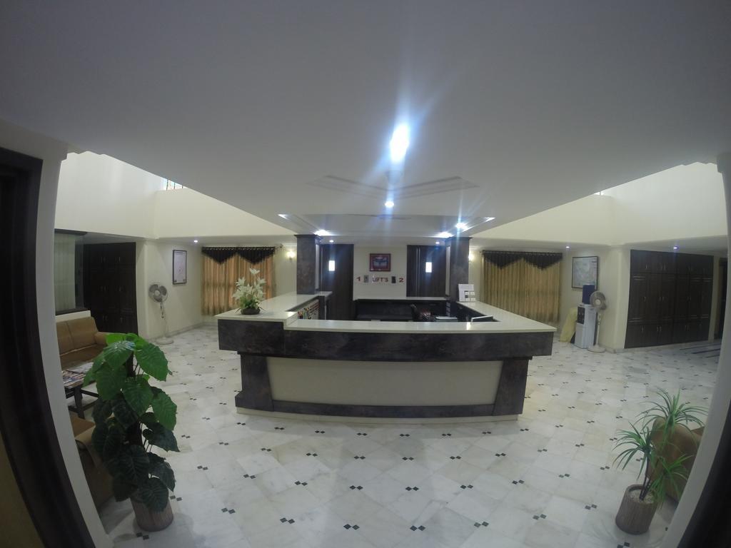 Hotel Alpha Vadodara Exterior foto
