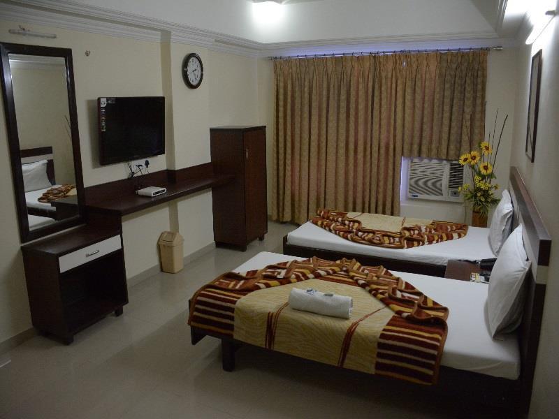 Hotel Alpha Vadodara Exterior foto